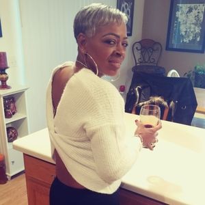 Meet your Posher, Velma